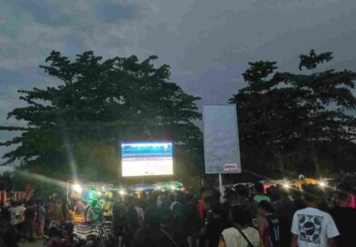 Warga Padati Pantai Nabire Dukung Persipura