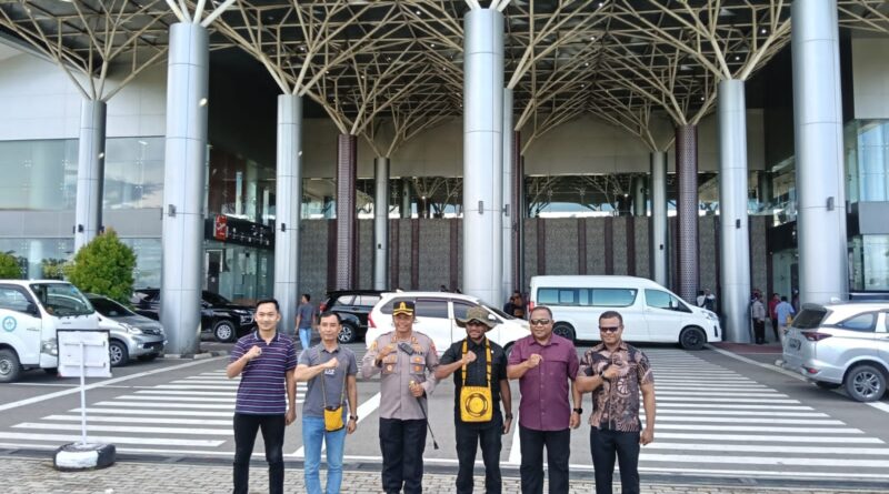 Kapolres Nabire Turut Hadir dalam Penjemputan Anggota Komisi XIII DPR RI di Bandara Douw Aturure Nabire